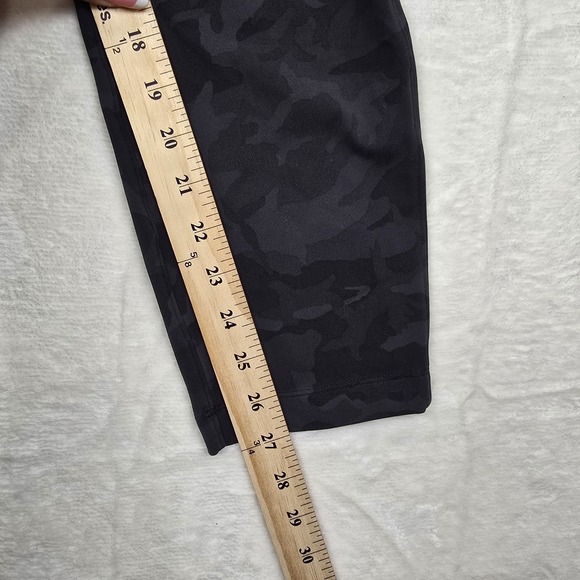 Lululemon On The Fly Pant *28" Incognito Camo Multi Grey / Coal Size‎ 2 $98 - Picture 12 of 13